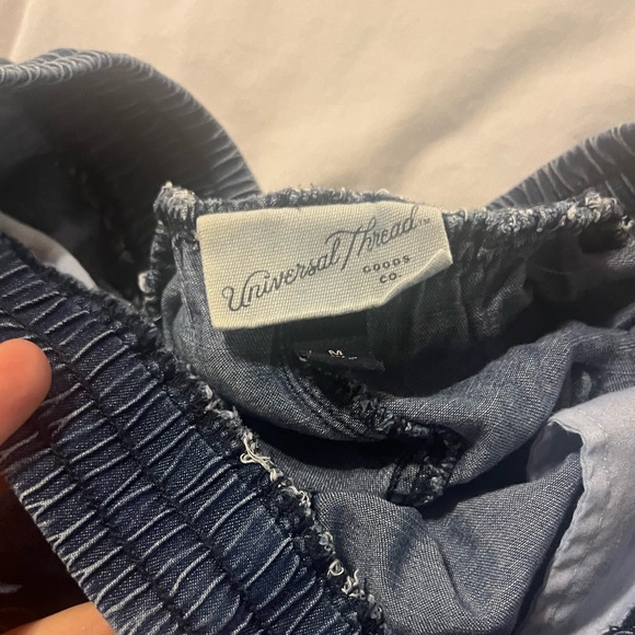 Universal Thread Shorts - Picture 2 of 2